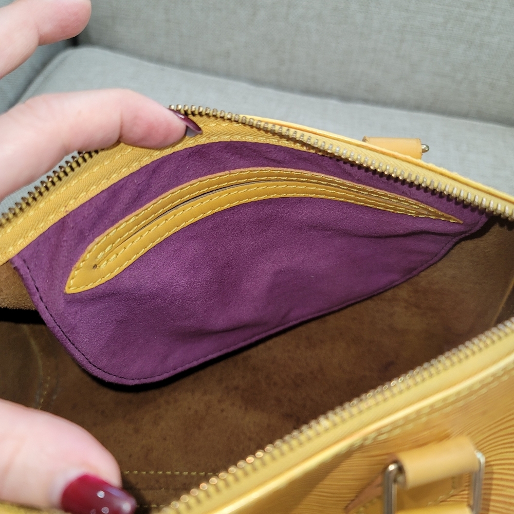 Louis Vuitton Epi Speedy 25 Yellow - Picture 11 of 16